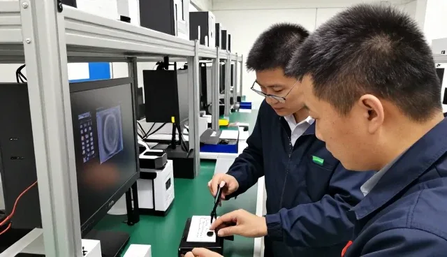 学校与医院变化带来的电子元器件销售需求